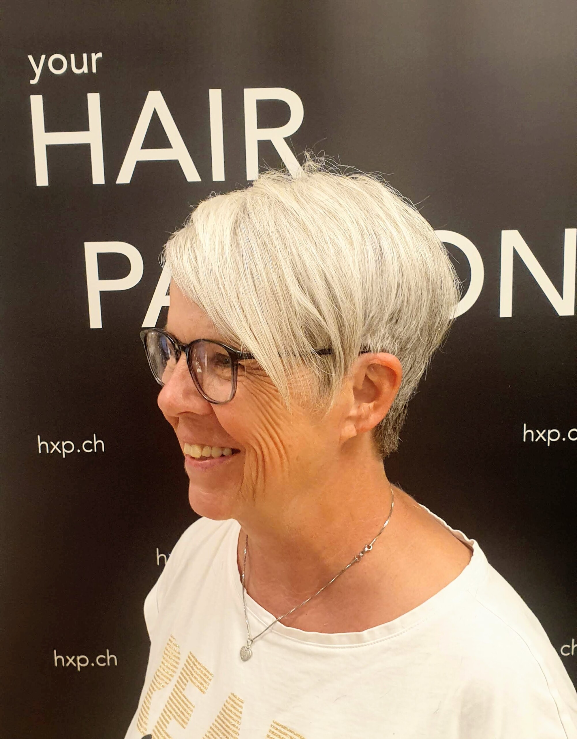 Silbergrauer Pixie-Bob – Seitenansicht bei HairXperience